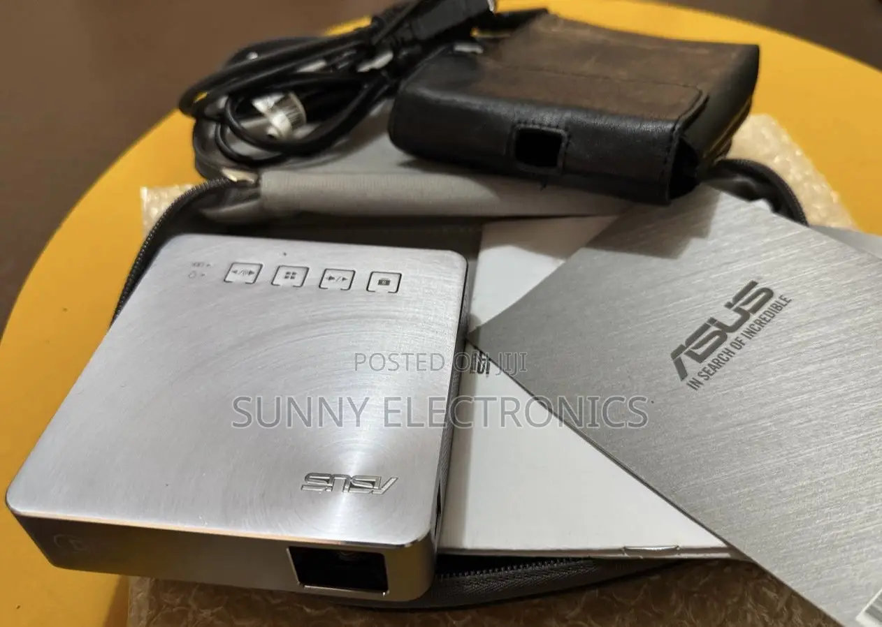 The Asus S1 Is a Palm-Sized, Ultra-Portable DLP Led Projector