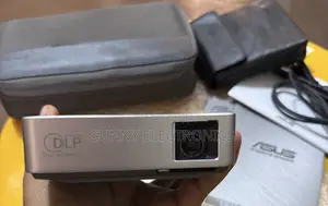 The Asus S1 Is a Palm-Sized, Ultra-Portable DLP Led Projector