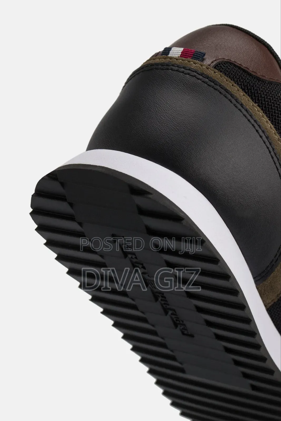 22,000 Birr Tommy Hilfiger Maxton