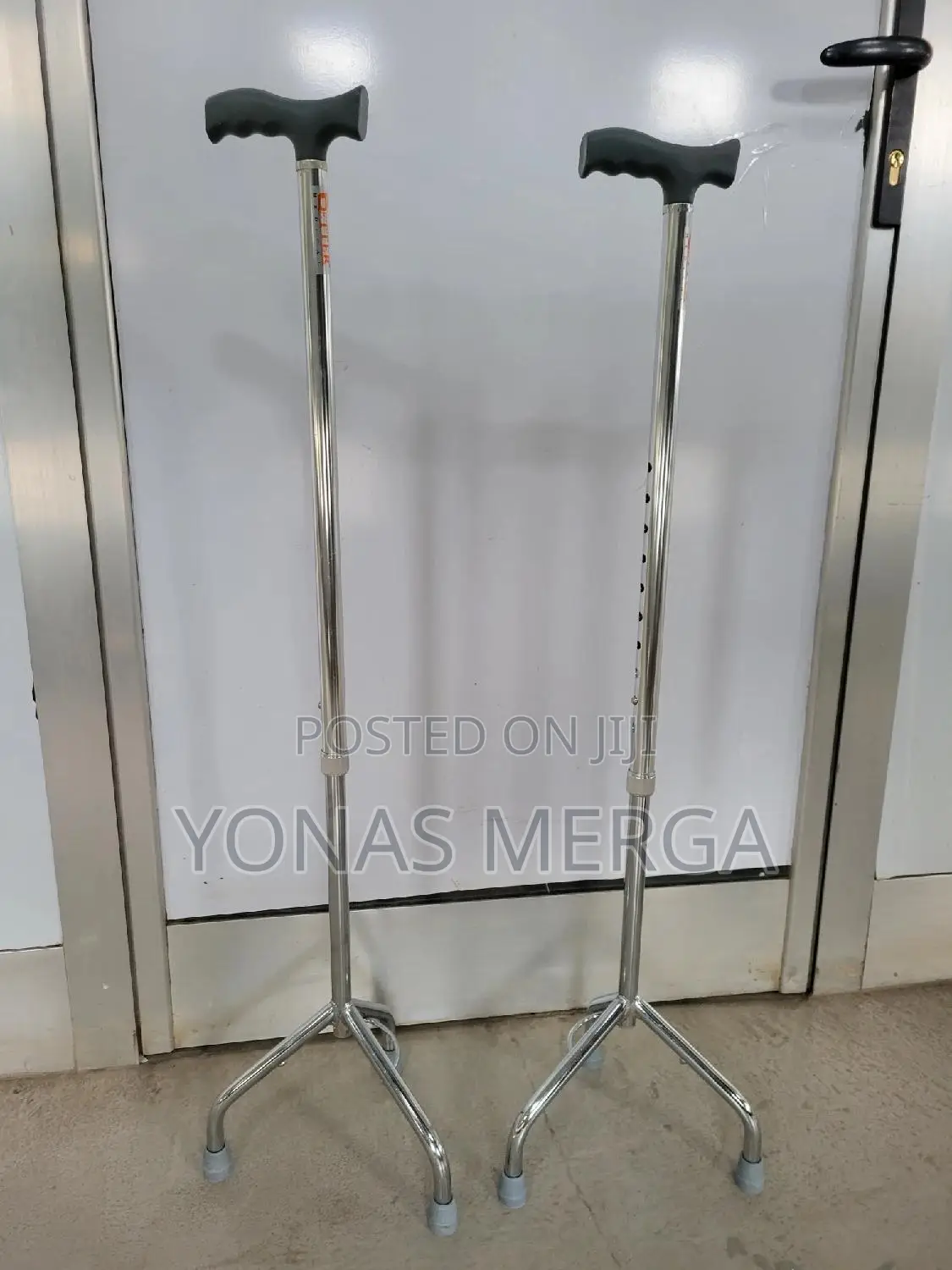 Four-Legged Base Walking Stick