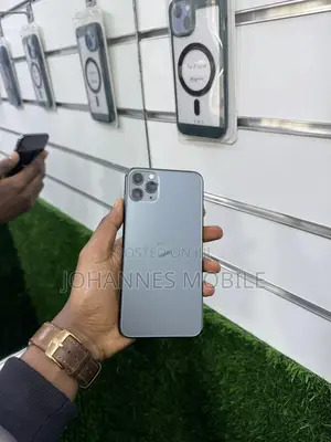 Photo - Apple iPhone 11 Pro Max 64 GB Gray