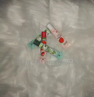 Photo - Ushas Lipgloss