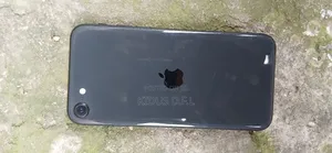 Apple iPhone SE 64 GB Black