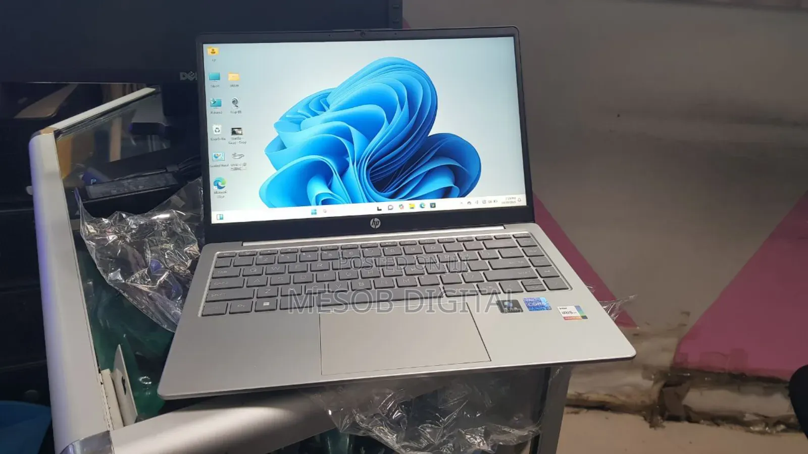 New Laptop HP 14-Ep0063 16GB Intel Core I7 SSD 2T