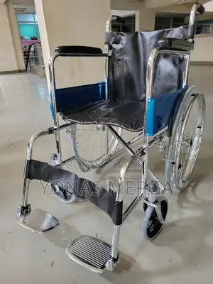 New Wheelchair輝風wheelchair曱寬two Small Front Wheels for Easy Movemen