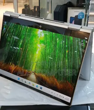New Laptop HP Envy X360 8GB Intel Core I7 SSD 512GB