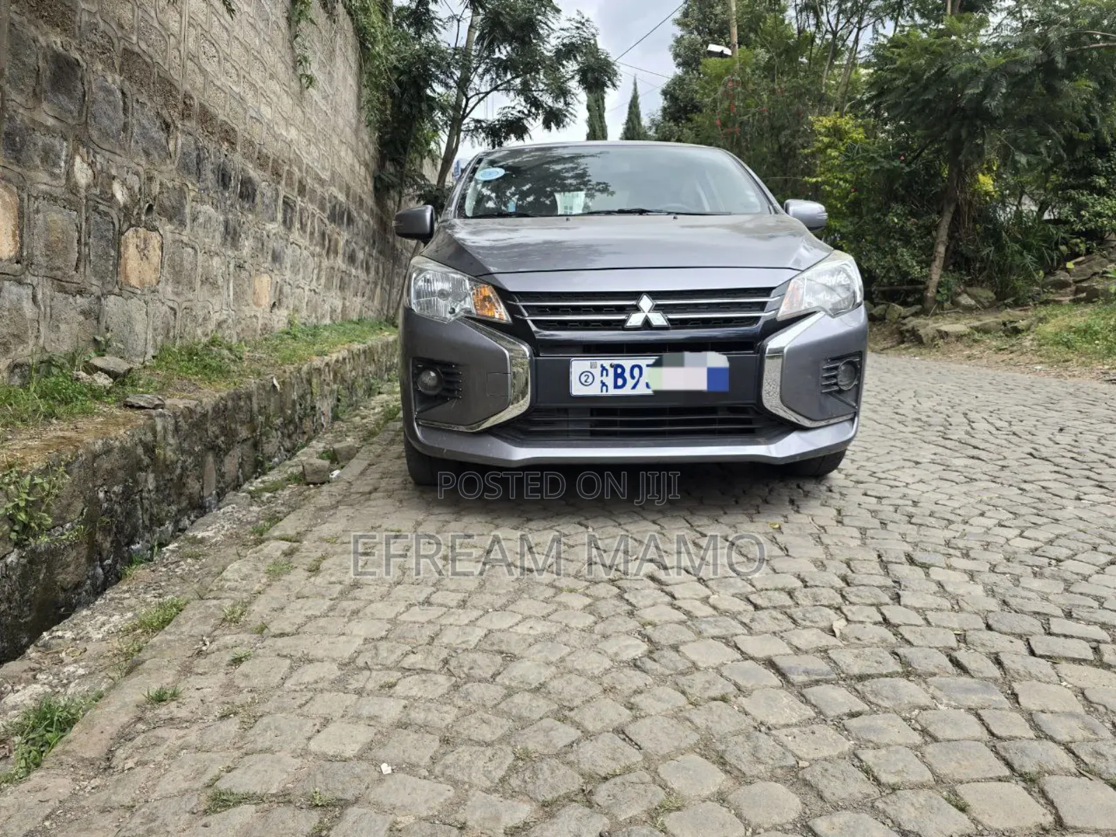 Mitsubishi Attrage 2022 Gray