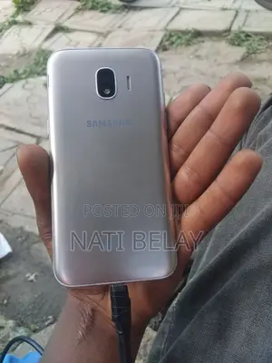 Photo - Samsung Galaxy J2 Pro 16 GB Gold