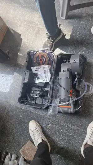 Finder Wallchaser 2800watt