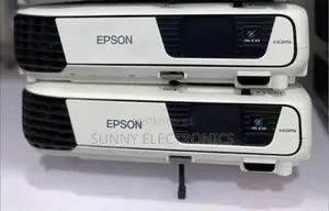 New Epson S31 Projector
