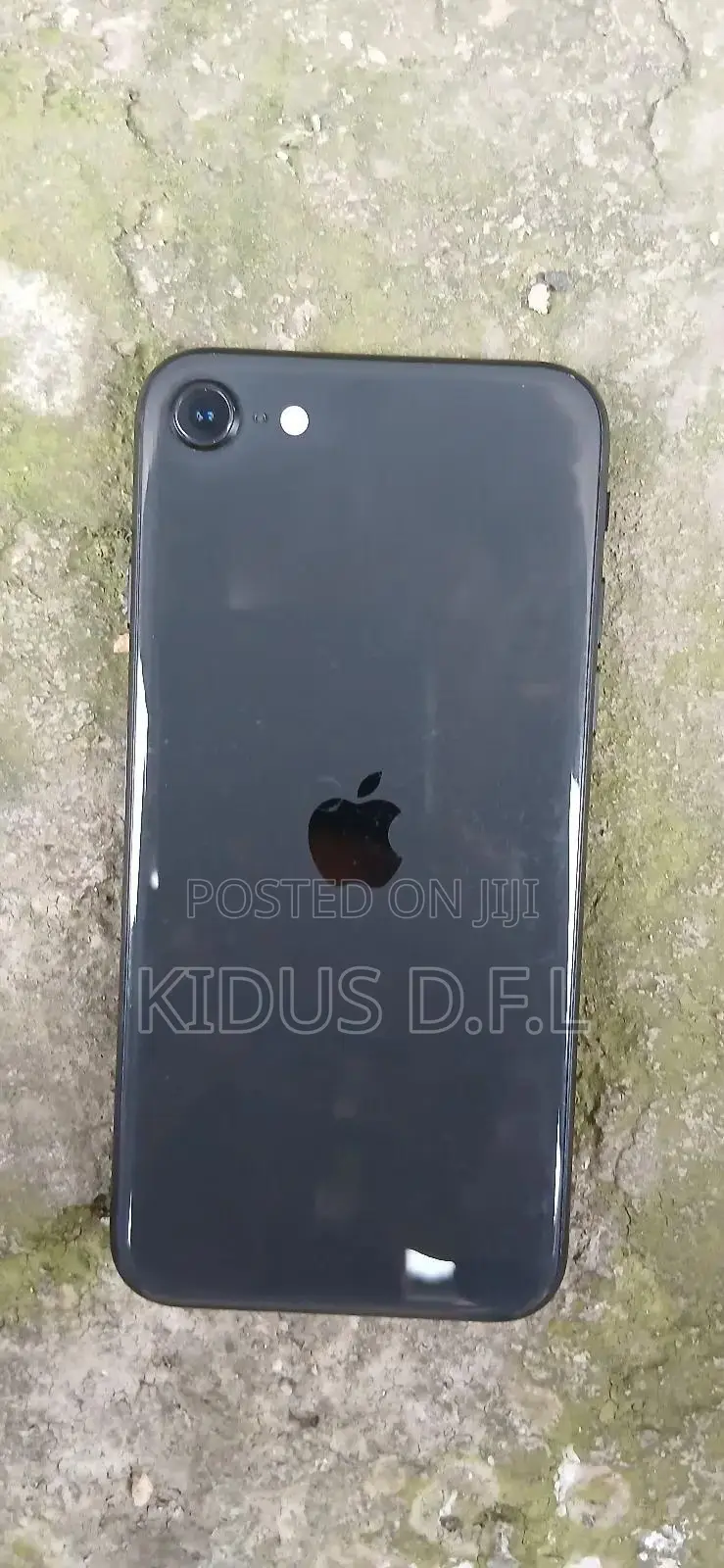 Apple iPhone SE 64 GB Black