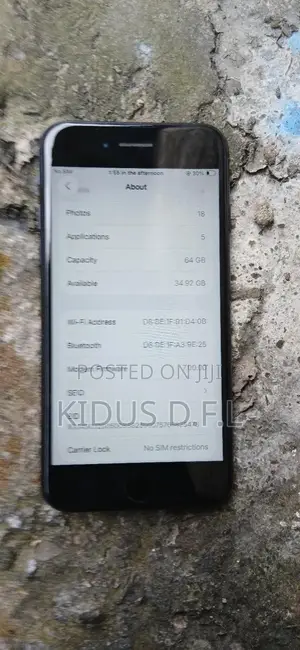 Apple iPhone SE 64 GB Black