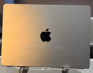 Photo - New Laptop Apple MacBook Air 2022 M2 8GB Apple M2 SSD 256GB