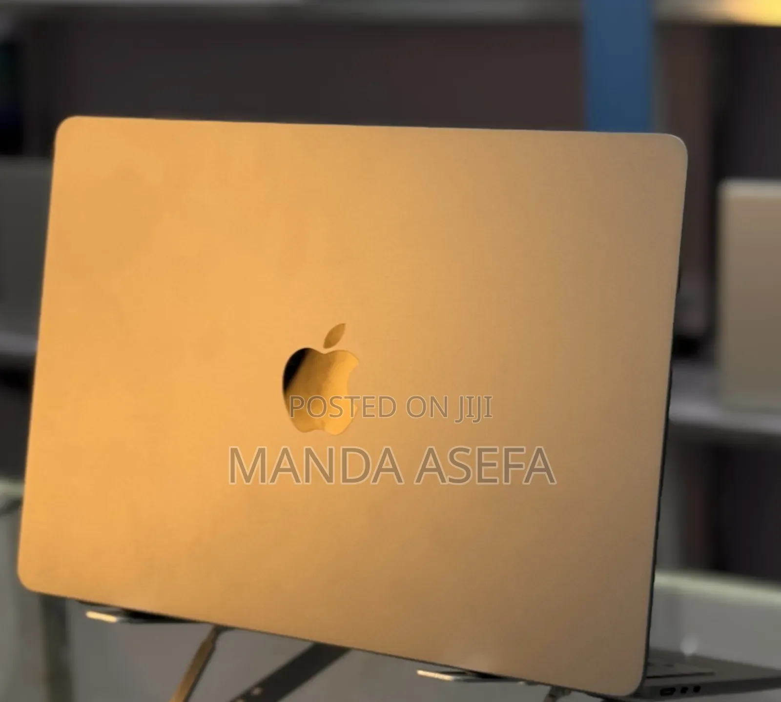 New Laptop Apple MacBook Air 2022 M2 8GB Apple M2 SSD 256GB