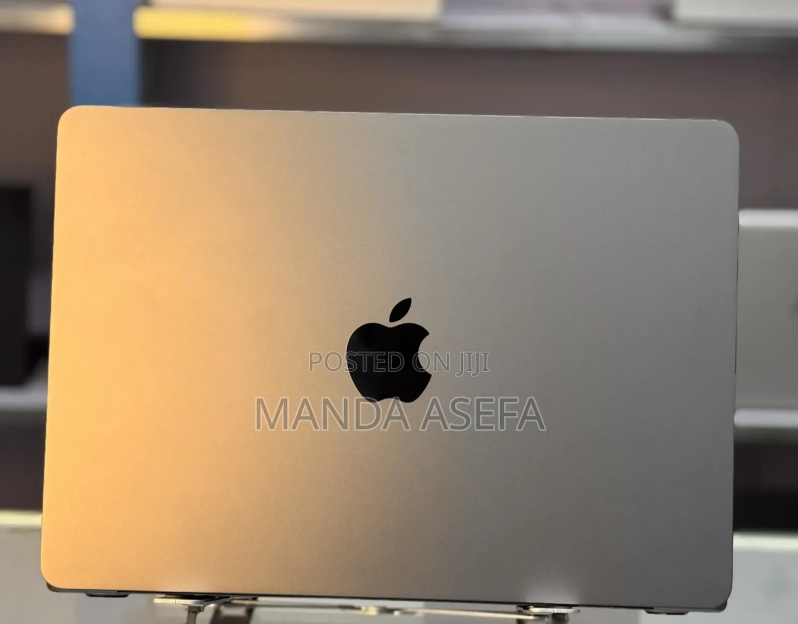 New Laptop Apple MacBook Air 2022 M2 8GB Apple M2 SSD 256GB