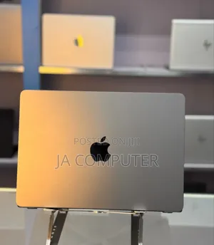 New Laptop Apple MacBook Air 2022 M2 8GB Apple M2 SSD 256GB