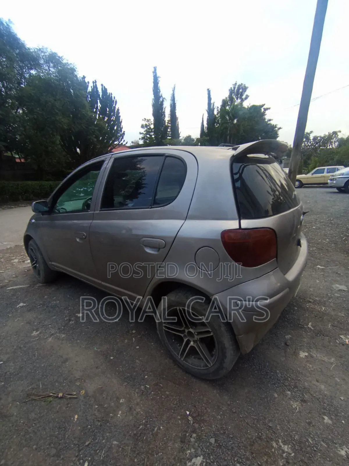 Toyota Vitz 2004 Gray