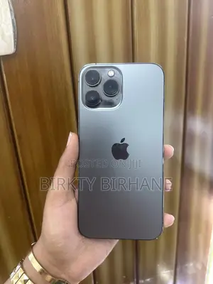 Photo - Apple iPhone 13 Pro Max 128 GB Black