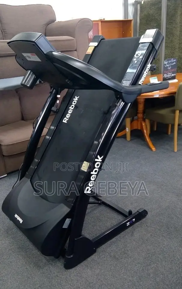 የመሮጫ የቤት ዉስጥ የስፖርት መስሪያ መሳሪያዎች መካከል የመጀመሪያ የሆነውን Reebok