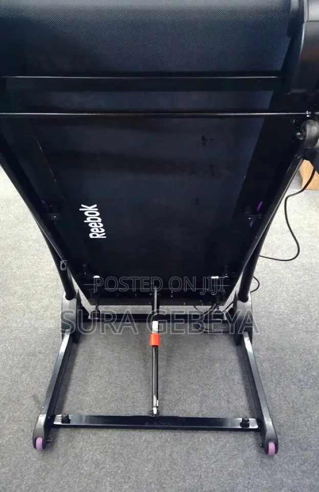 የመሮጫ የቤት ዉስጥ የስፖርት መስሪያ መሳሪያዎች መካከል የመጀመሪያ የሆነውን Reebok