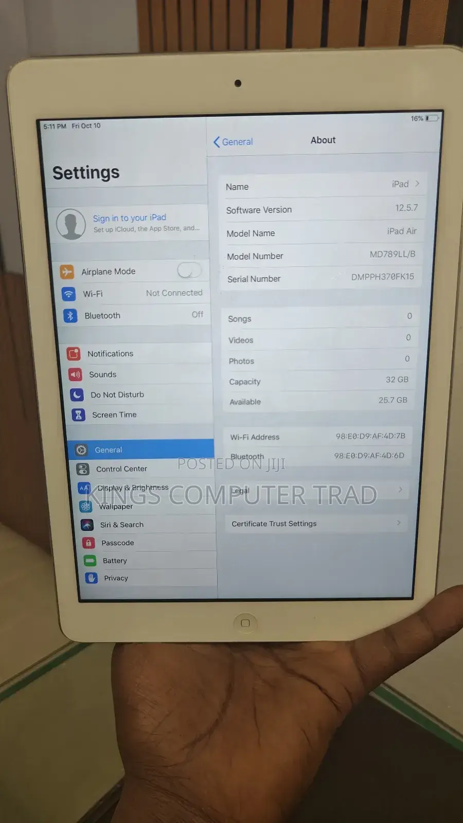 New Apple iPad Air 32 GB Silver