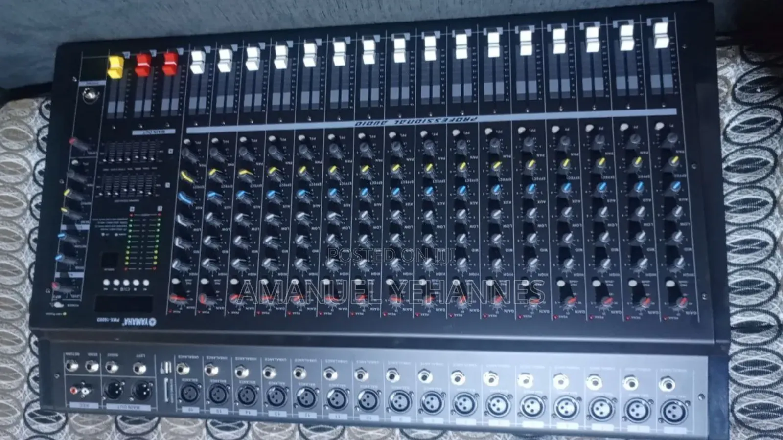 Yamaha 16 Channel Powered Mixer