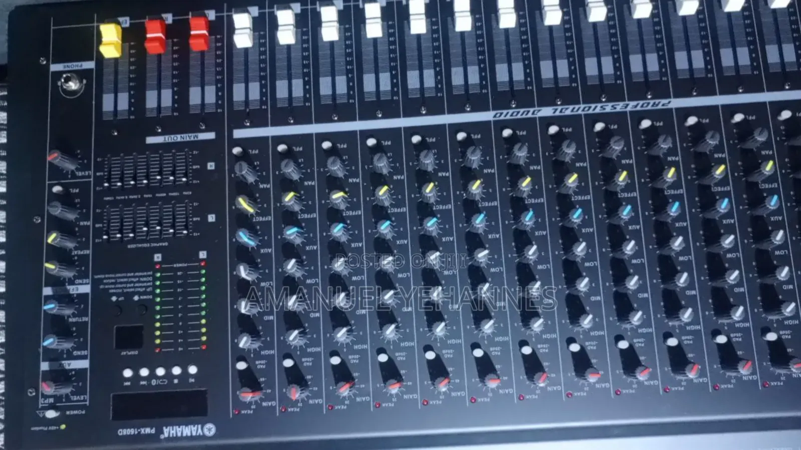 Yamaha 16 Channel Powered Mixer