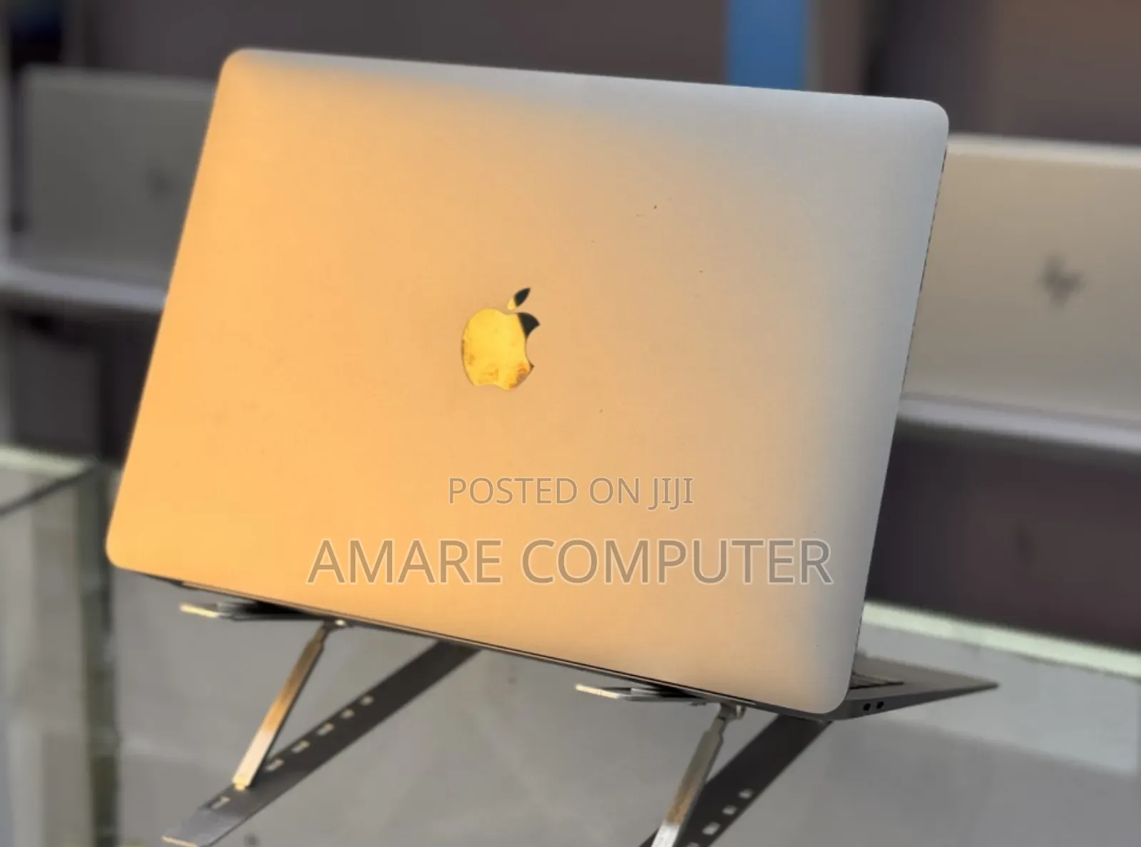 New Laptop Apple MacBook Air 2020 M1 8GB Apple M1 SSD 256GB