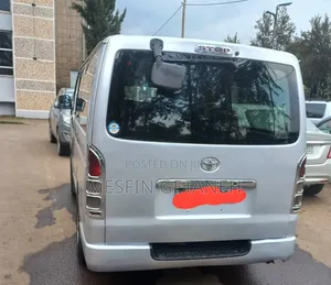Toyota HiAce 2007 Silver