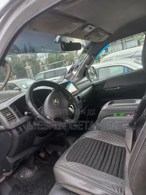 Toyota HiAce 2007 Silver