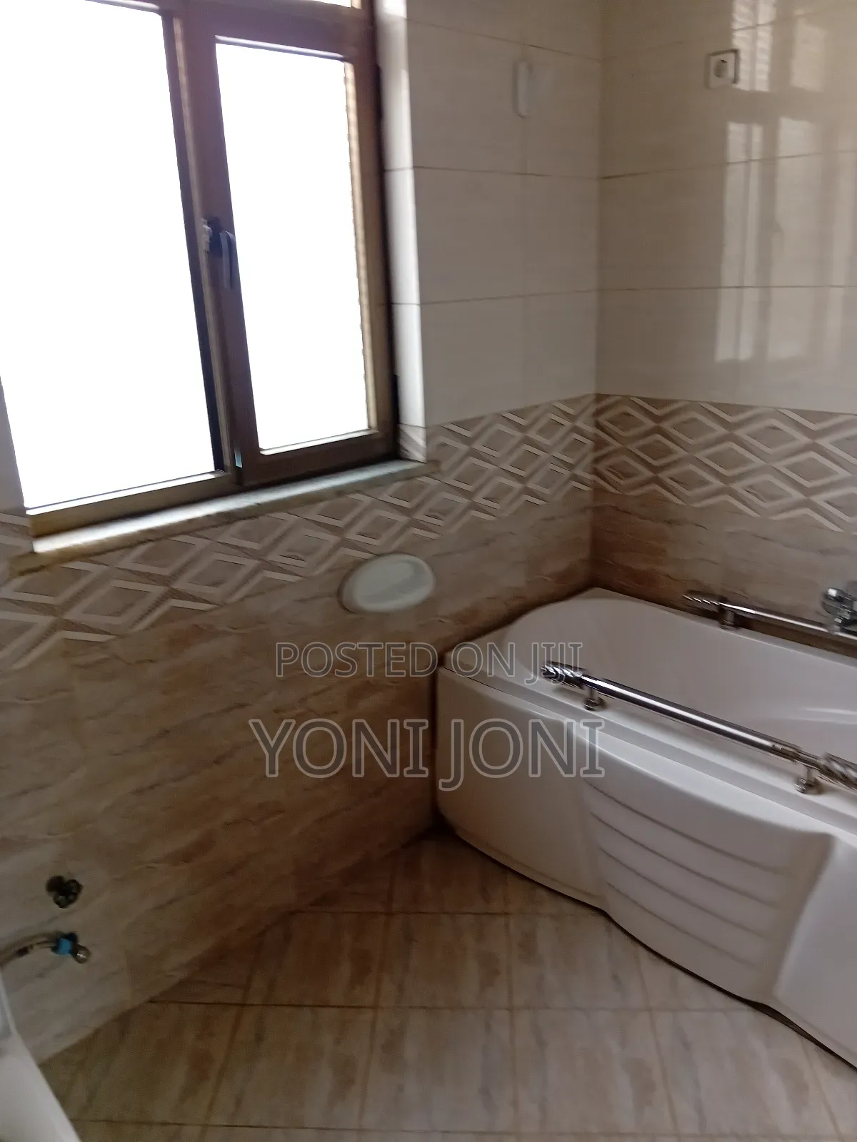 Furnished 3bdrm House in Arada for rent