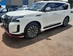 Nissan Patrol 2014 White