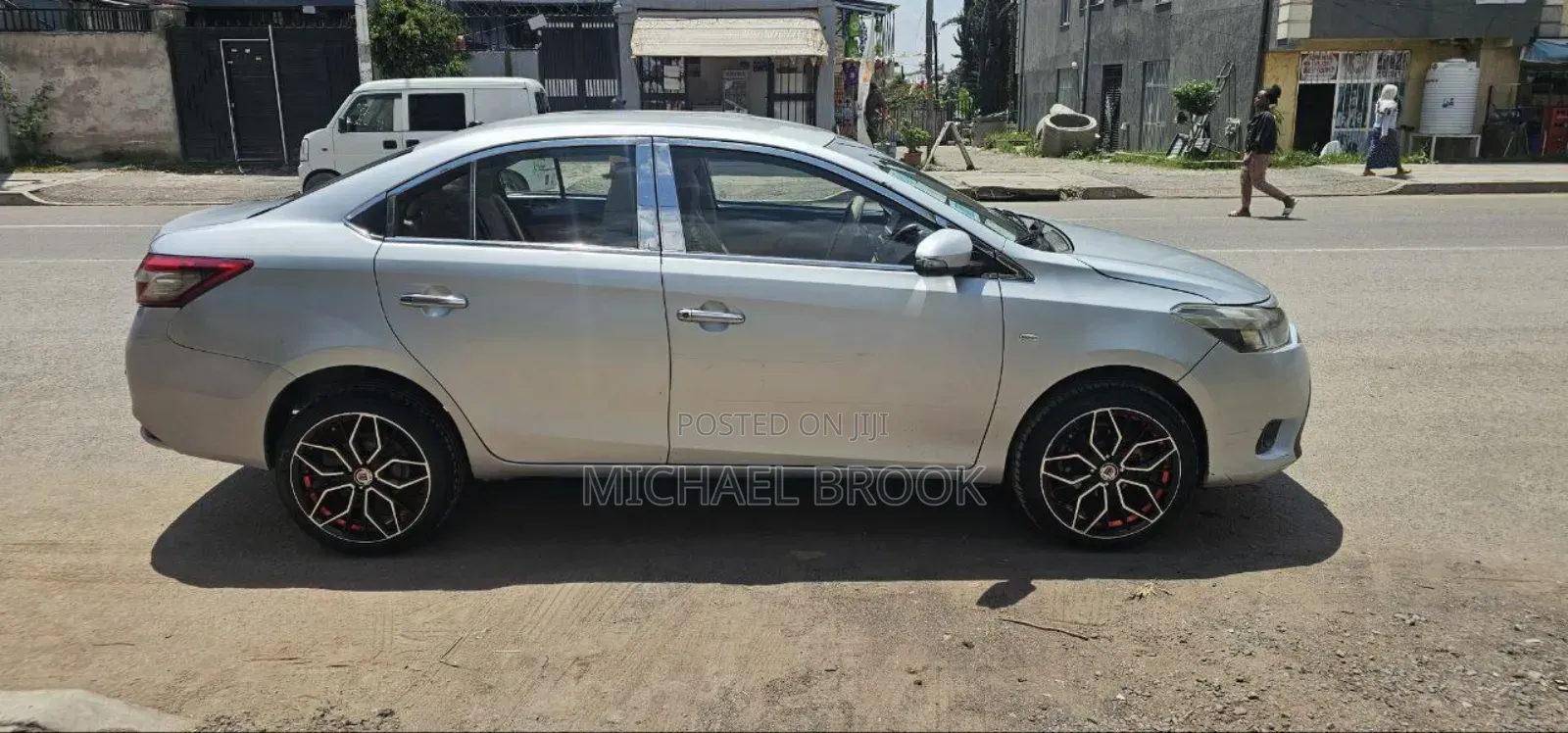 Toyota Yaris 2014 Silver