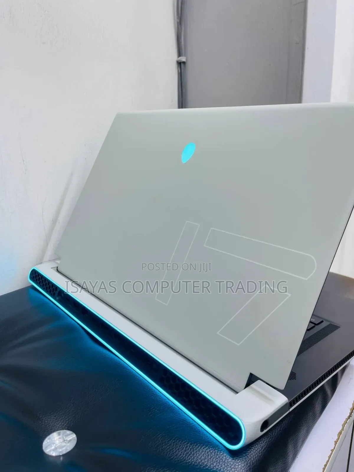New Laptop Alienware Area-51m 16GB Intel Core I7 SSD 1T