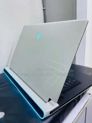 New Laptop Alienware Area-51m 16GB Intel Core I7 SSD 1T