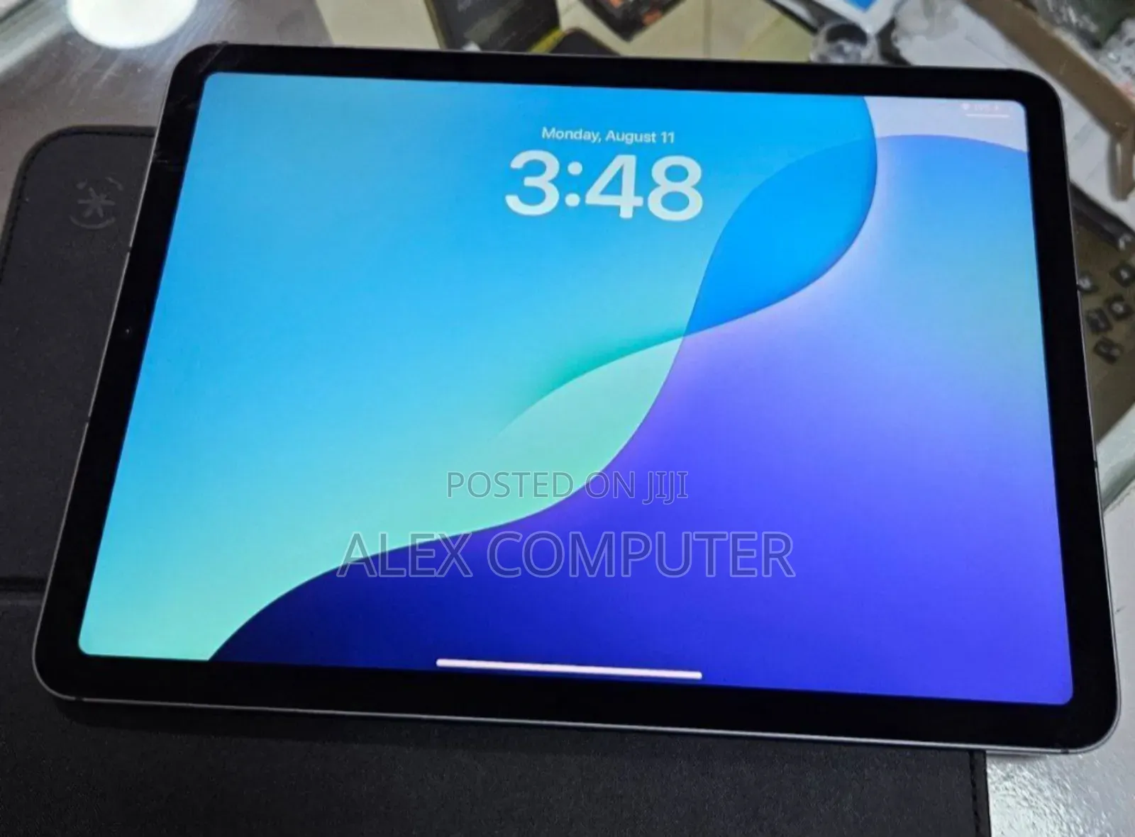 New Apple iPad (2022) 64 GB Silver