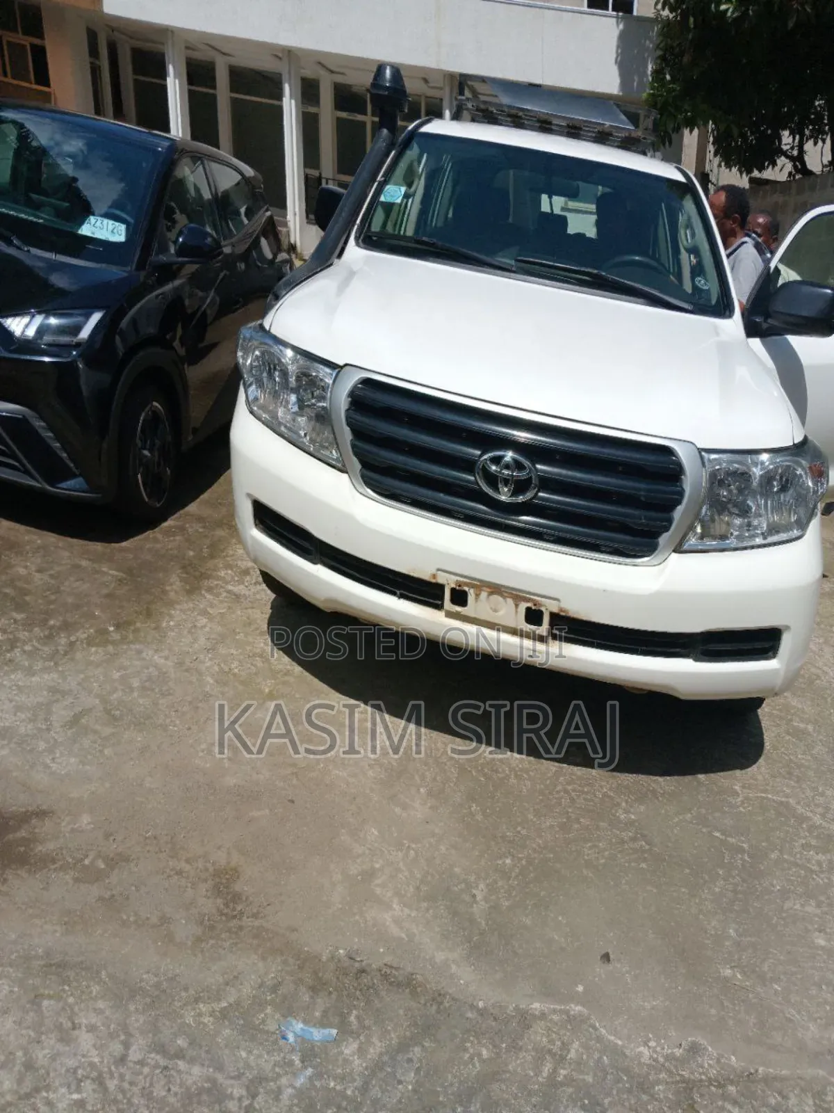 Toyota Land Cruiser 100 4.2 2008 White