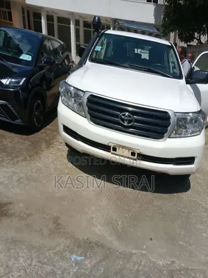 Photo - Toyota Land Cruiser 100 4.2 2008 White