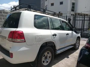 Toyota Land Cruiser 100 4.2 2008 White