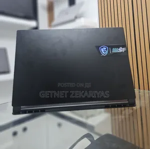 New Laptop MSI Stealth 16 AI Studio 16GB Intel Core I7 SSD 1T