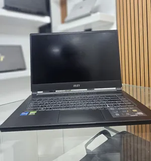 New Laptop MSI Stealth 16 AI Studio 16GB Intel Core I7 SSD 1T