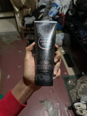 Photo - The Bath Body Works Into the Night 24hr Moisturizing Cream