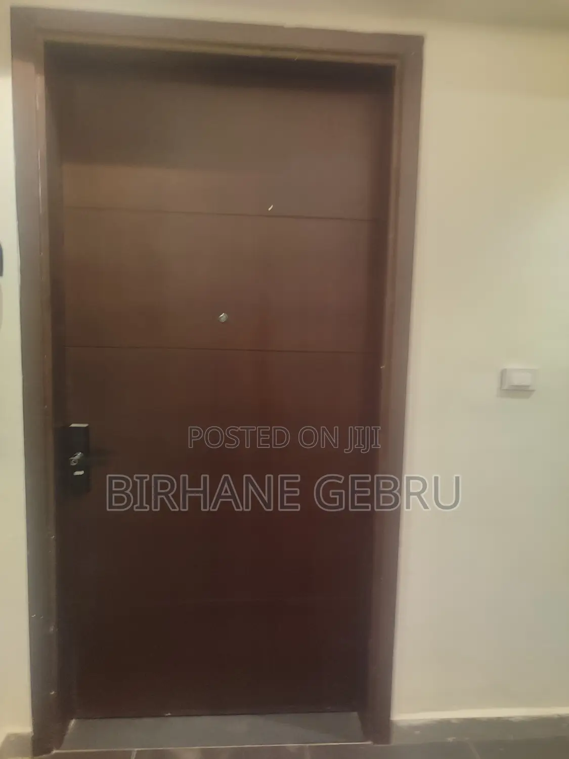 Luxury Semi Fernished Apartiment for Rent