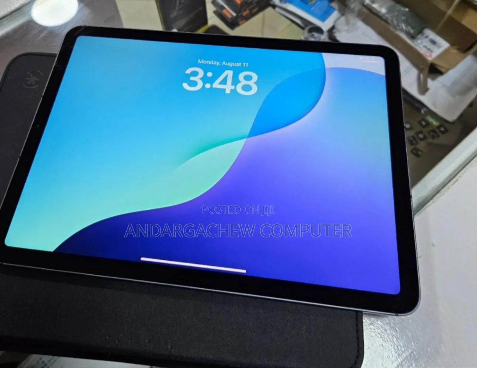 New Apple iPad Air 64 GB Gray