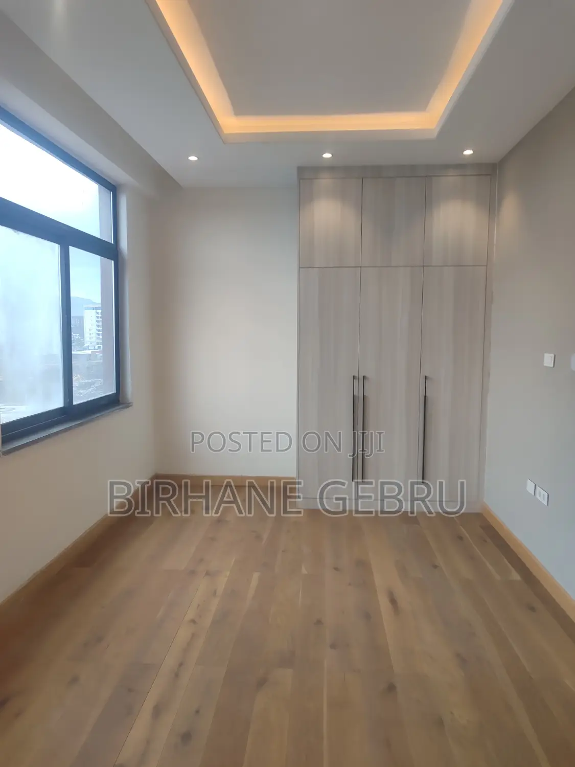4 Bedroom Luxury Semi Fernished Apartiment for Rent