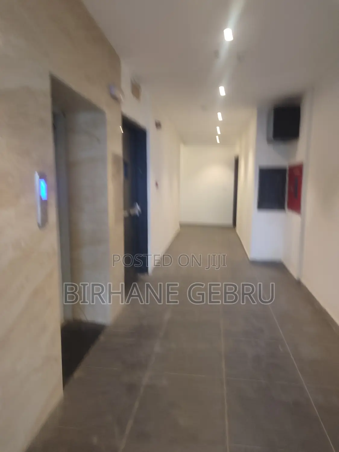 4 Bedroom Luxury Semi Fernished Apartiment for Rent