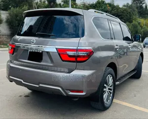 Nissan Patrol 2016 Gray