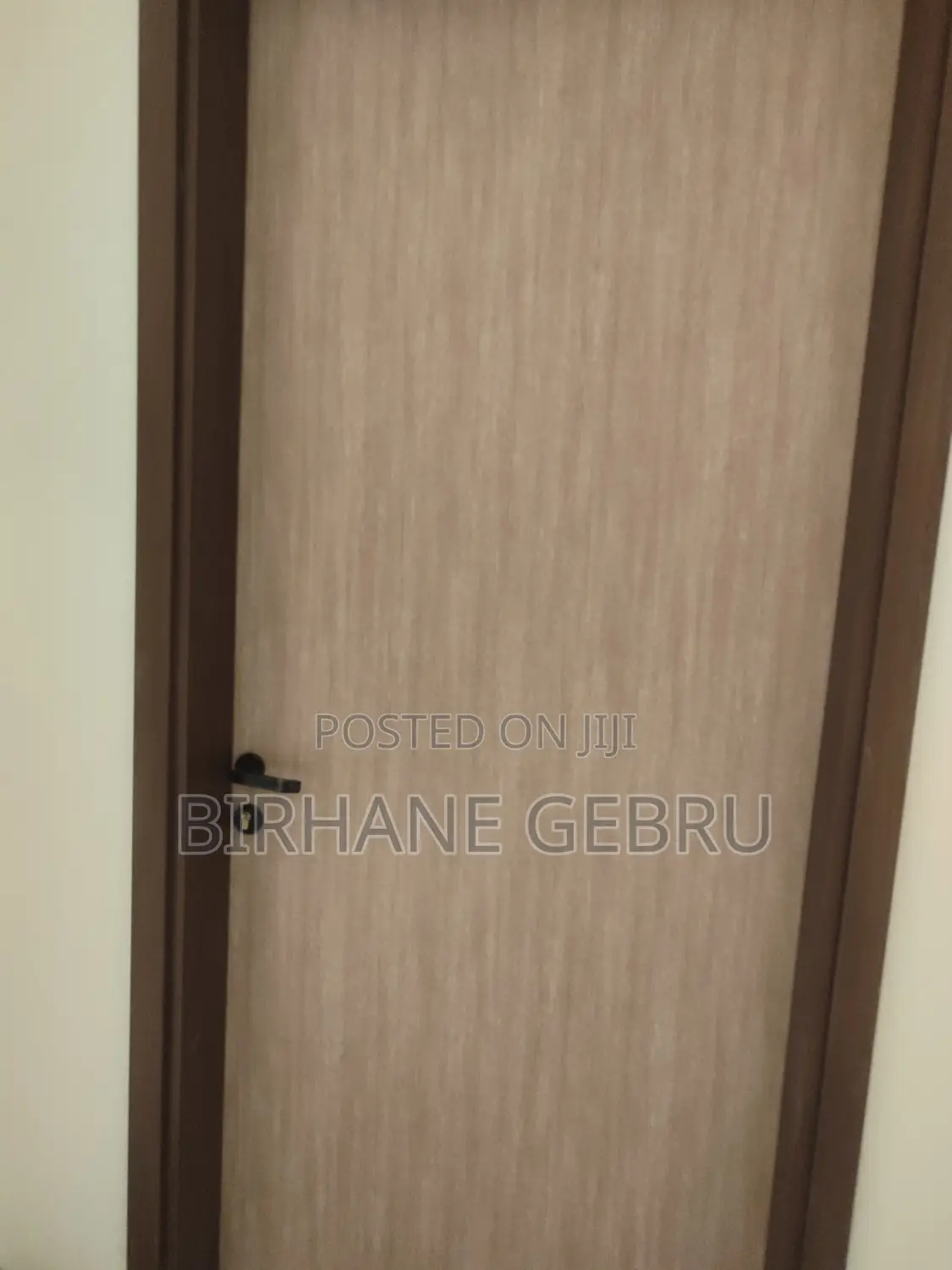 3 Bedroom Luxury Semi Fernished Apartiment for Rent