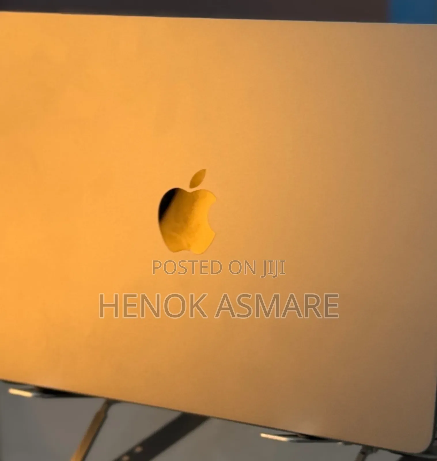 New Laptop Apple MacBook Air 2022 M2 8GB Apple M2 SSD 256GB