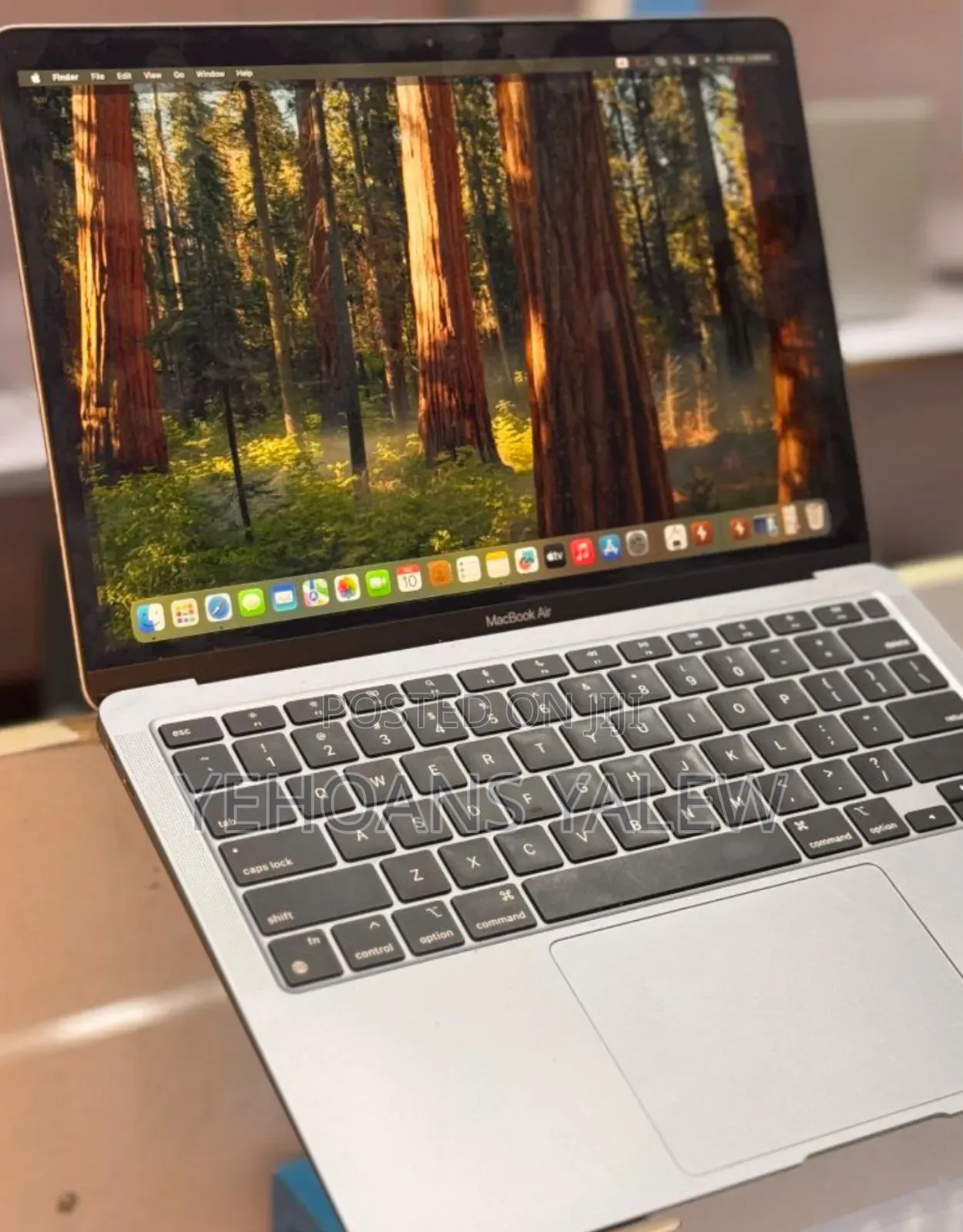 New Laptop Apple MacBook Air 2020 M1 8GB Apple M1 SSD 256GB